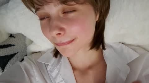 Snapshot of micasulejmanovski chatting on October 16, 5:25 pm Luna online show from October 16, 5:25 pm