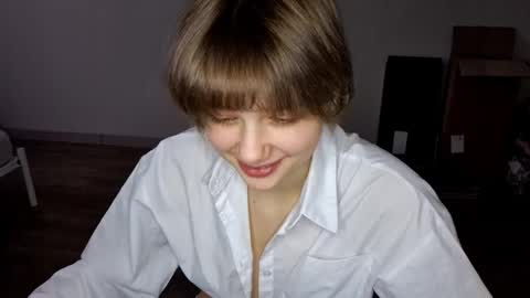 Snapshot of micasulejmanovski chatting on November 16, 7:14 am Luna online show from November 16, 7:14 am