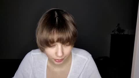 Snapshot of micasulejmanovski chatting on December 1, 5:18 pm Luna online show from December 1, 5:18 pm