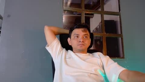 d Ricardo online show from February 10, 2:04 am