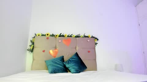 Micky and Sharon online show from February 25, 12:14 am