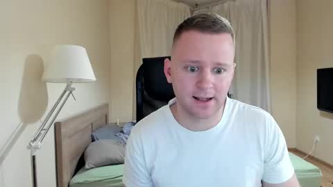 Snapshot of michael_birkin chatting on December 15, 6:04 pm Michael Birkin online show from December 15, 6:04 pm