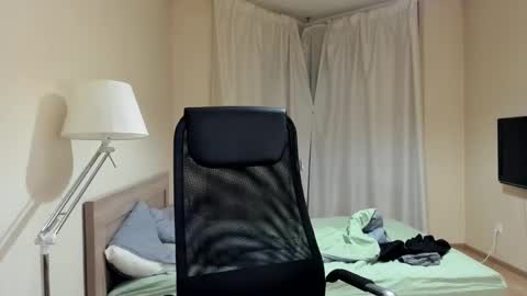 Snapshot of michael_birkin chatting on December 29, 3:33 am Michael Birkin online show from December 29, 3:33 am