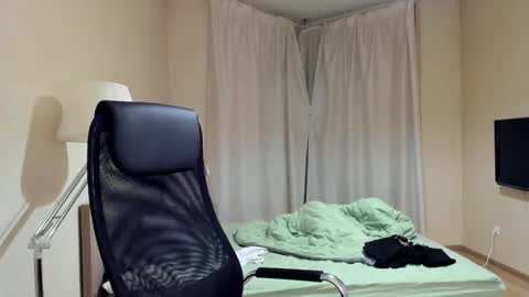 Snapshot of michael_birkin chatting on January 6, 4:04 am Michael Birkin online show from January 6, 4:04 am