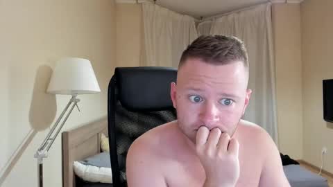 Snapshot of michael_birkin chatting on February 23, 3:56 am Michael Birkin online show from February 23, 3:56 am