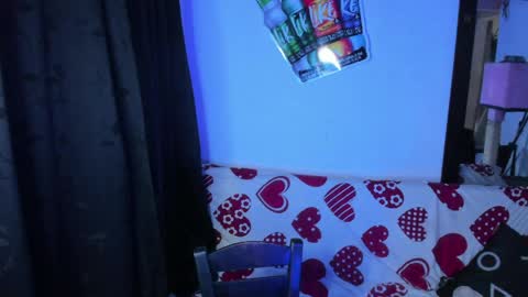 michael independent model  online show from April 1, 10:40 pm