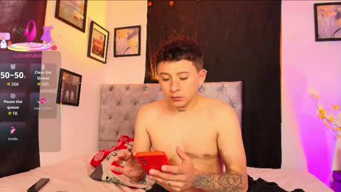 michael_lopez_1 online show from January 18, 8:01 pm