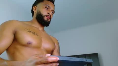 maximo online show from February 5, 7:35 am