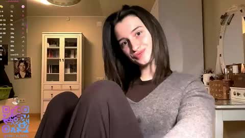 Emily online show from January 8, 2:41 pm