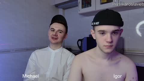 Snapshot of michael_sexdevil chatting on January 13, 12:02 pm michael_sexdevil online show from January 13, 12:02 pm