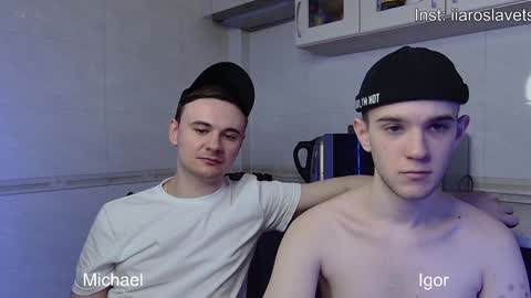 Snapshot of michael_sexdevil chatting on January 19, 3:53 pm michael_sexdevil online show from January 19, 3:53 pm