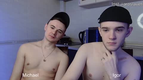 Snapshot of michael_sexdevil chatting on January 21, 3:43 pm michael_sexdevil online show from January 21, 3:43 pm