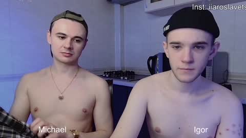 Snapshot of michael_sexdevil chatting on January 24, 12:10 pm michael_sexdevil online show from January 24, 12:10 pm