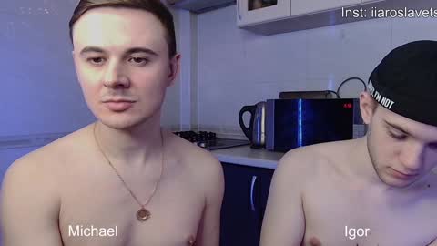 Snapshot of michael_sexdevil chatting on January 25, 7:39 pm michael_sexdevil online show from January 25, 7:39 pm
