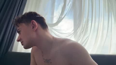 Snapshot of michael_sexdevil chatting on July 7, 9:24 am michael_sexdevil online show from July 7, 9:24 am