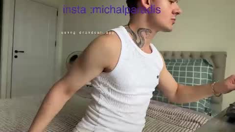 Snapshot of michael_sexdevil chatting on August 5, 9:23 am michael_sexdevil online show from August 5, 9:23 am
