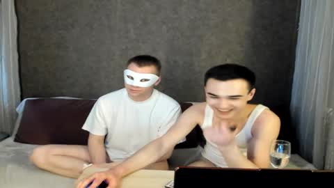 Snapshot of michael_thom2 chatting on February 13, 8:38 pm Dark side online show from February 13, 8:38 pm