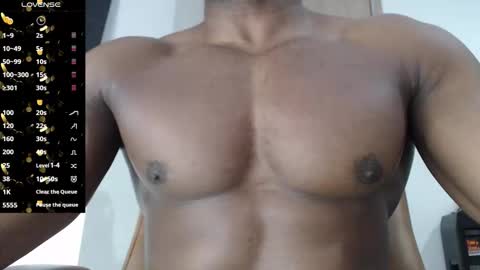 michael_thomsom online show from April 4, 4:26 pm