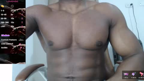 michael_thomsom online show from April 17, 11:46 am