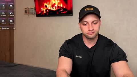 Snapshot of michaelbradley_for_u chatting on May 14, 7:53 pm michaelbradley_for_u online show from May 14, 7:53 pm