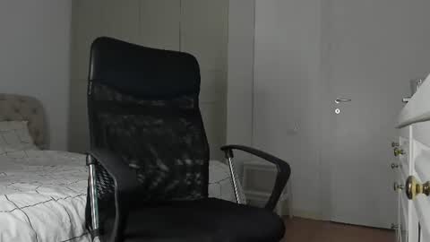Snapshot of michaelevansx chatting on July 7, 7:40 pm MichaelEvansx online show from July 7, 7:40 pm