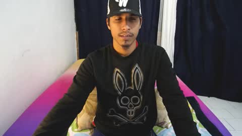 Snapshot of michaelhotbbc chatting on November 27, 4:36 am Michael online show from November 27, 4:36 am