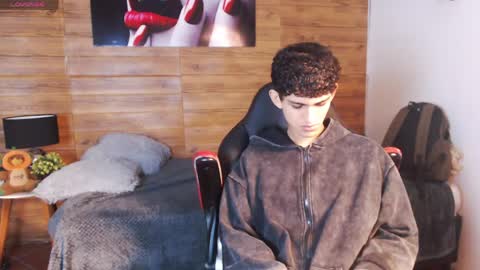 michaelkoiv online show from March 30, 12:28 pm