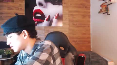 michaelkoiv online show from April 18, 11:36 am