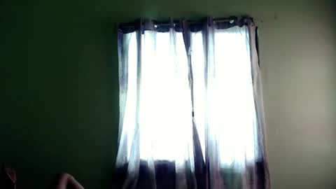 My name is Kel 18. 53 short and petite... online show from January 25, 12:59 am