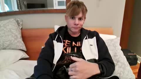 michaeltwinkboy online show from April 4, 1:15 am