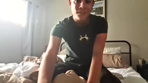 michaeltwinkboy online show from May 13, 6:27 pm