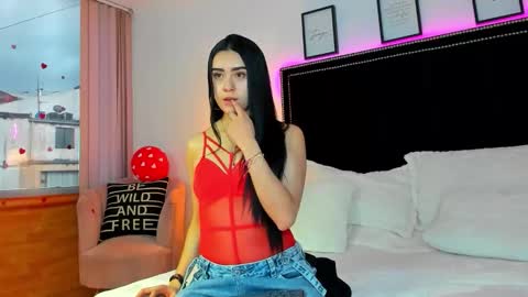 Snapshot of michel_owens chatting on February 25, 11:53 am michel_owens online show from February 25, 11:53 am