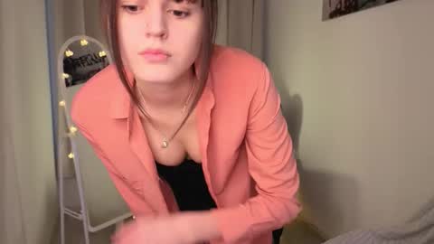 Snapshot of michelewild chatting on February 13, 1:29 pm Michele online show from February 13, 1:29 pm