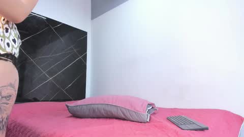 Snapshot of michell__taylor chatting on January 19, 1:15 pm Michell online show from January 19, 1:15 pm