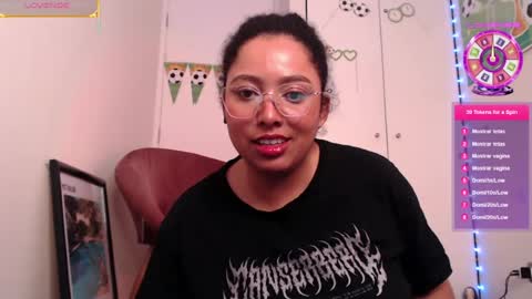 Snapshot of michell_bling chatting on July 11, 6:27 am Michi online show from July 11, 6:27 am