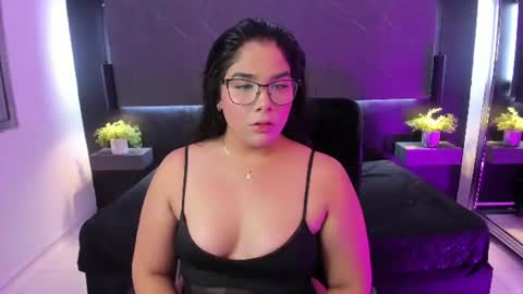 Snapshot of michell_rousee chatting on July 12, 4:03 am Michell online show from July 12, 4:03 am