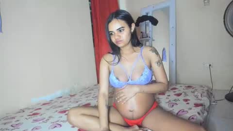 michell_smiths online show from April 18, 1:20 am