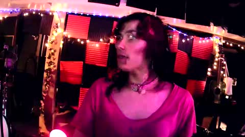 Snapshot of michelle_flowers chatting on March 5, 3:40 am michelle_flowers online show from March 5, 3:40 am