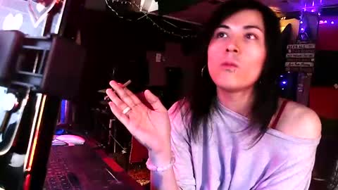 Snapshot of michelle_flowers chatting on September 9, 3:17 am michelle_flowers online show from September 9, 3:17 am