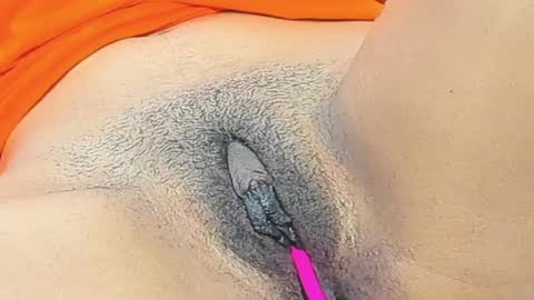 Snapshot of michelledanielss chatting on February 18, 12:15 am Michelle daniels online show from February 18, 12:15 am