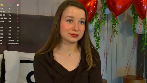 Snapshot of michellehaynes chatting on February 18, 9:09 pm michelle online show from February 18, 9:09 pm