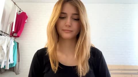 Jenny online show from May 22, 12:22 pm