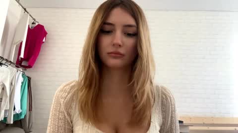 Jenny online show from May 24, 9:58 am