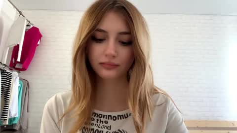 Jenny online show from May 29, 11:52 am