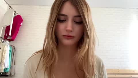 Jenny online show from June 1, 11:12 am