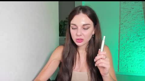 Snapshot of michelliibeautiful chatting on November 15, 3:52 pm Michellee online show from November 15, 3:52 pm