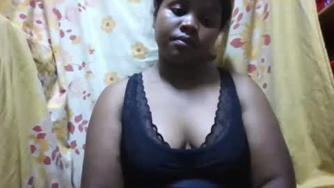 Snapshot of michou61 chatting on November 18, 6:34 pm michou61 online show from November 18, 6:34 pm