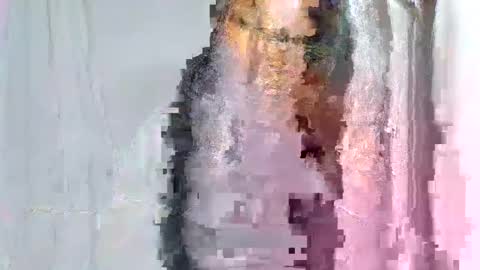 Snapshot of michou61 chatting on January 7, 3:42 am michou61 online show from January 7, 3:42 am