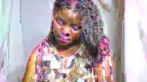 Snapshot of michou61 chatting on February 25, 2:10 am michou61 online show from February 25, 2:10 am