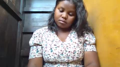 Snapshot of michou61 chatting on March 2, 7:48 am michou61 online show from March 2, 7:48 am